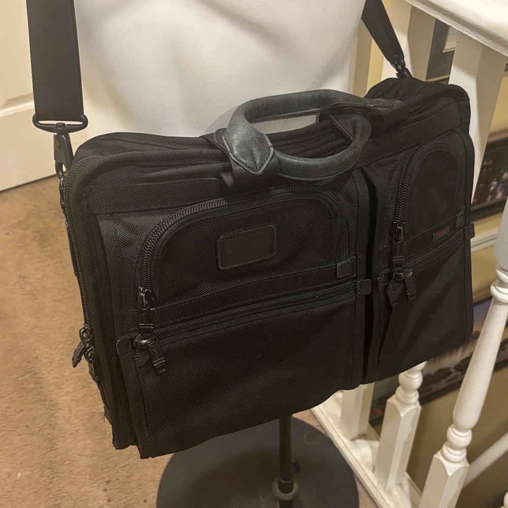 TUMI - Alpha Expandable Organizer  Laptop Briefcase